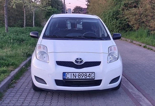 Toyota Yaris cena 17400 przebieg: 203000, rok produkcji 2009 z Inowrocław małe 781